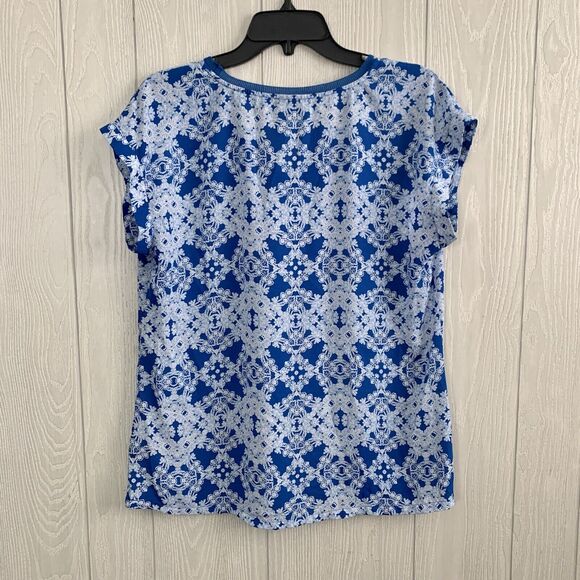 Worthington Blue V-Neck Sleeveless Top Size Large - Picture 3 of 3